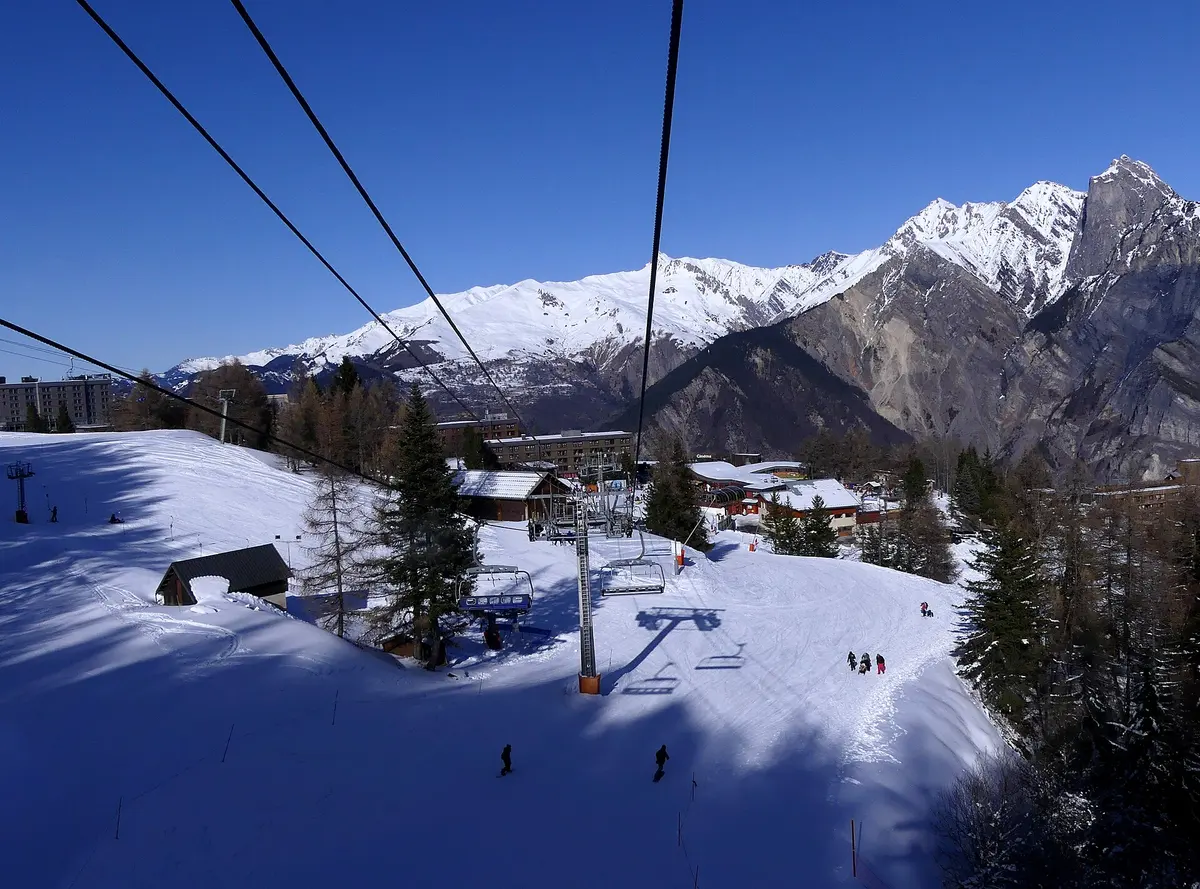 Les Karellis ski resort